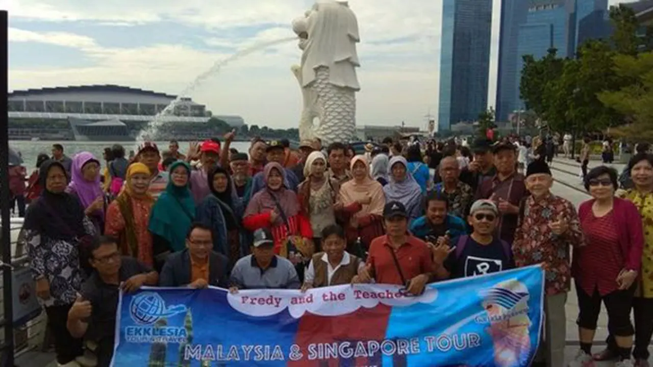 65 guru liburan ke luar negeri./Copyright Kepala SMAN 1 Pekalongan Sulikin