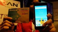 Advan merilis smartphone 4G LTE Rp 900 ribuan, yang dipaket secara bundling dengan Indosat Ooredoo.