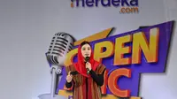 Novita Hardini saat tampil di Open Mic Merdeka. (Foto: Istimewa)