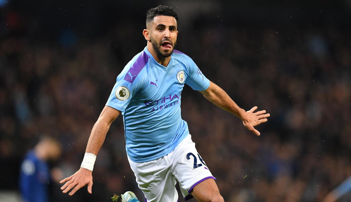 2. Riyad Mahrez - Riyad Mahrez adalah bintang di Manchester City dan menjadi satu di antara daftar pemain termahal di klub. Kemungkinan besar Riyad Mahrez juga akan pergi demi untuk bisa mengangkat trofi Liga Champions. (AFP/Paul Ellis)
