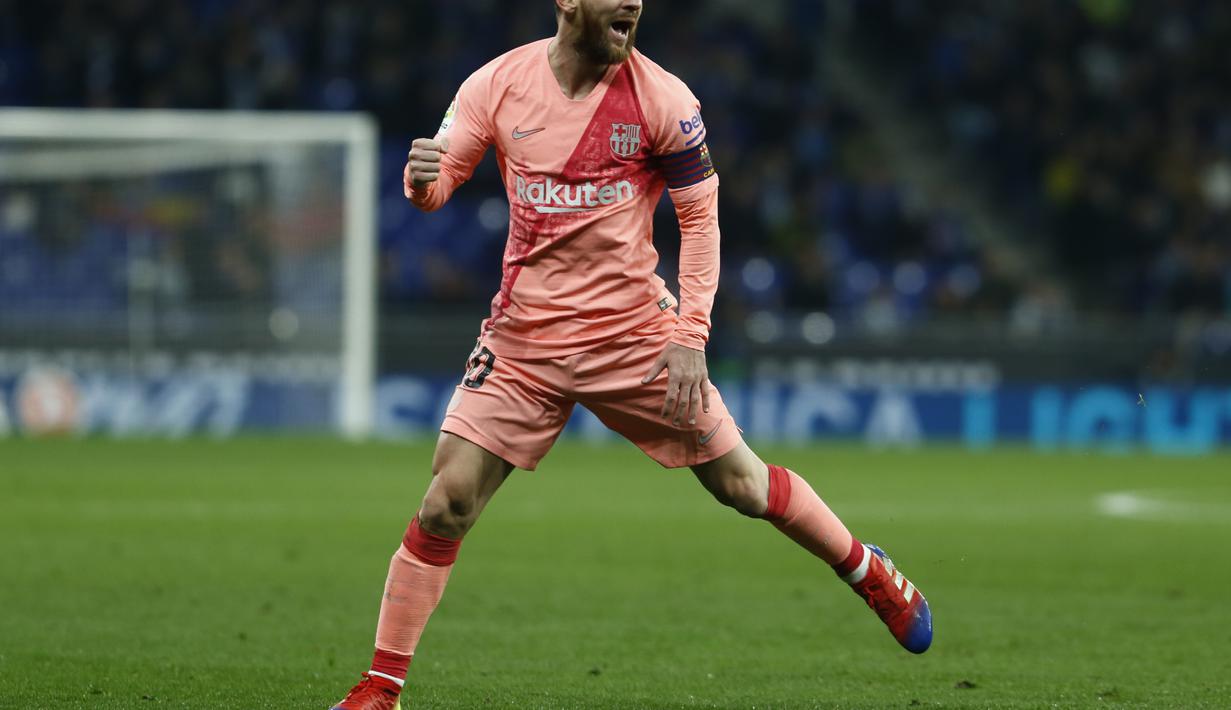 1. Lionel Messi (Barcelona) - 11 gol dan 8 assist (AFP/Pau Barrena)