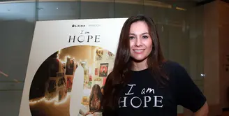 Wulan Guritno menjadi produser sebuah flm tentang perjuangan melawan penyakit kanker berjudul 'I am Hope'. (Deki Prayoga/Bintang.com)