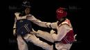 Atlet taekwondo Indonesia, Shaleha Fitriana (biru), saat melawan Nguyen Ha Thi pada final kelas kyorugi -62 SEA Games di KLCC, Kuala Lumpur, Minggu (27/8/2017). Kalah di final, Shaleha harus puas meraih perak. (Bola.com/Vitalis Yogi Trisna)