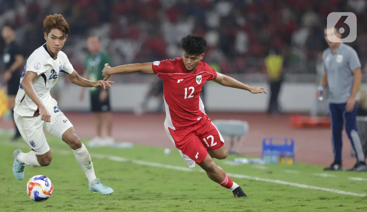 Memasuki babak extra time, Thailand mencoba lebih gencar dan bermain efektif memanfaatkan kesalahan-kesalahan Indonesia. (Liputan6.com/Helmi Fithriansyah)