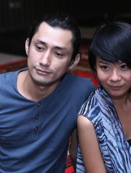 Lima tahun menjalani suka dan duka bersama memang menjadi salah satu dasar Revaldo untuk menikahi sang kekasih. Meski keduanya sadar harus saling menahan ego masing-masing demi hubungan yang harmonis. (Nurwahyunan/Bintang.com)