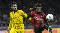Milan hanya diberikan gol hiburan sekali lewat aksi memukau Samuel Chukwueze (37’) di babak pertama. (AP Photo/Antonio Calanni)