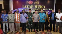 Panglima TNI dan Kapolri Minta Masukan Tokoh Adat Selesaikan Konflik di Papua (Foto: Humas TNI)