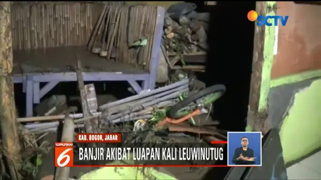 Hujan deras membuat satu rumah di Ciomas, Kabupaten Bogor, longsor hingga menewaskan empat penghuni.