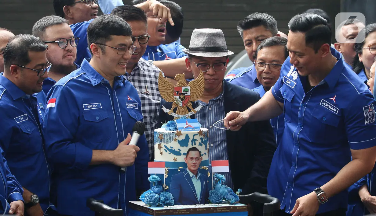 AHY menilai putusan MA yang menolak PK Moeldoko merupakan kado terindah untuknya karena bertepatan dengan hari ulang tahunnya yang ke-45. (Liputan6.com/Herman Zakharia)