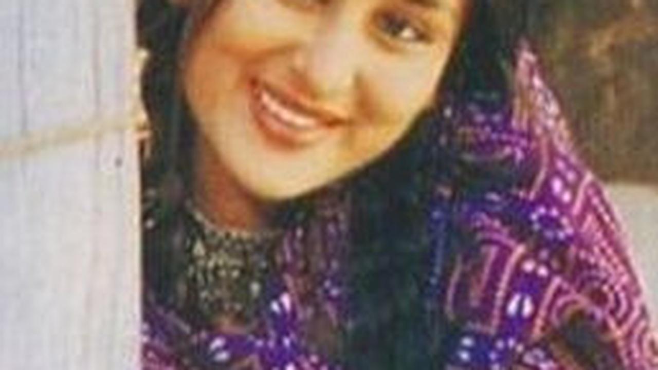 Nama Kareena Kapoor mulai mencuat di ranah publik berkat perannya dalam film Kabhie Kushi Kabie Gham (2001), saat itu ia beradu akting dengan Shah Rukh Khan.