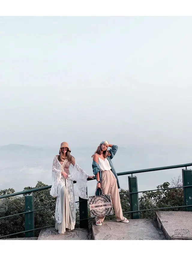 [Fimela] Nia Ramadhani dan Gita Janu