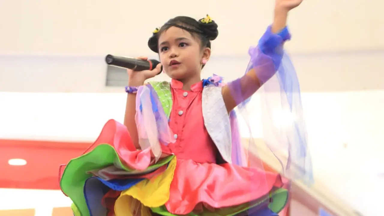 Penyanyi cilik Avia Ayu