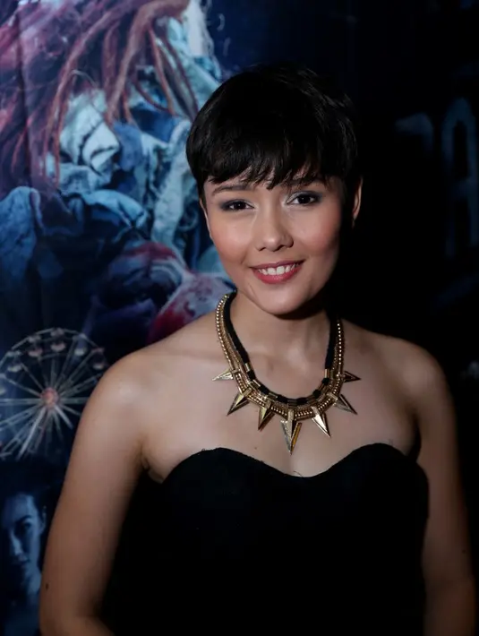 Dalam konferensi pers sebelum premier Film Badoet, Senin (9/11), Tiara mengaku pertama kali mendapatkan skrip film Badoet Tiara agak takut karena berbeda dari film horor Indonesia lainnya.  (Andy Masela/Bintang.com)