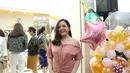 Tasya Kamila meluncurkan koleksi perhiasan 'Dear Love Collection' di Pondok Indah Mall, Jakarta Selatan, Senin (3/2/2020). (Daniel Kampua/Fimela.com)