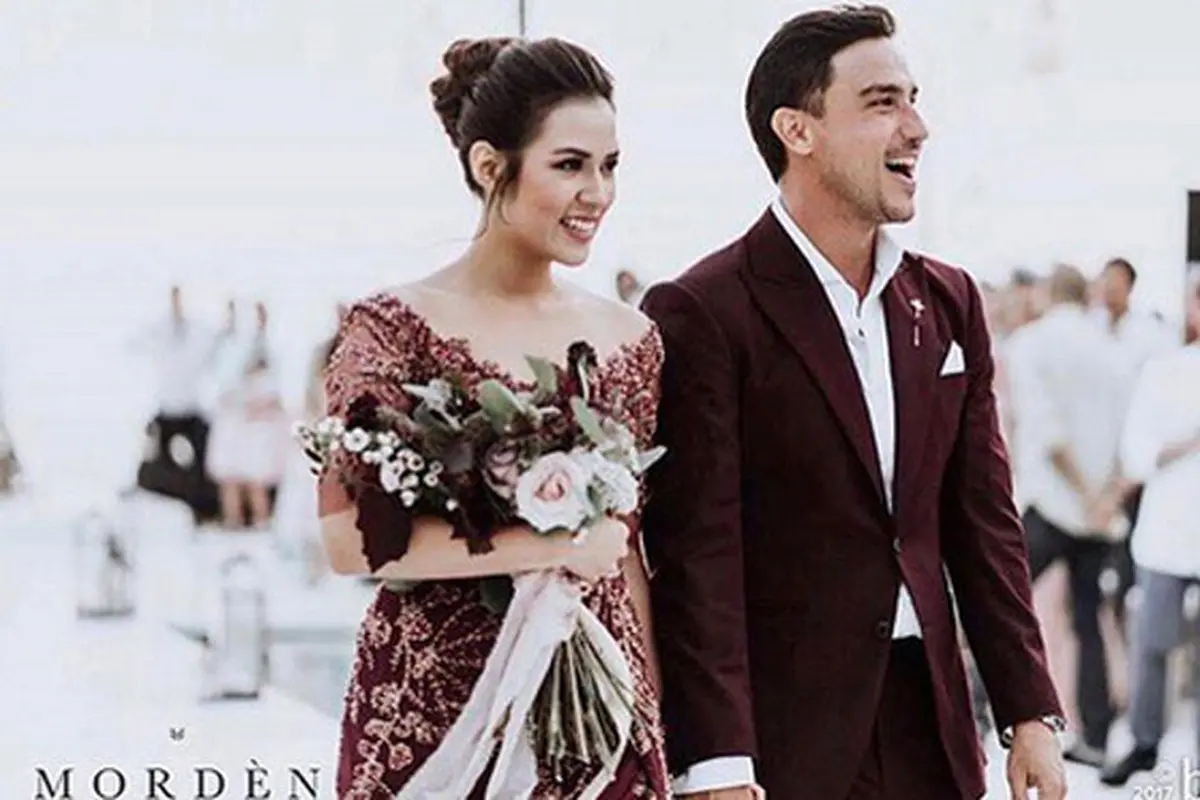 [Bintang] Raisa Andriana dan Hamish Daud