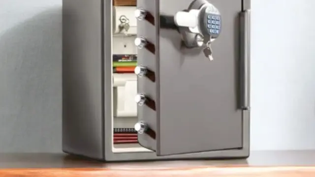 Liburan Akhir Tahun Tanpa Cemas, Begini Tips Bikin Rumah Aman Saat Ditinggal Staycation