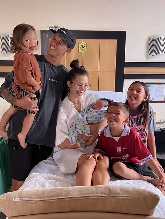 <p>[Instagram/jenniferbachdim]</p>