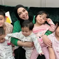 credit: https://www.instagram.com/rieta_amilia/