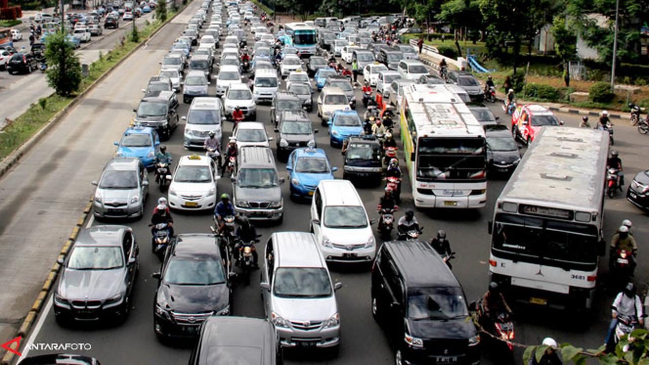 titik-macet-pagi130722a.jpg