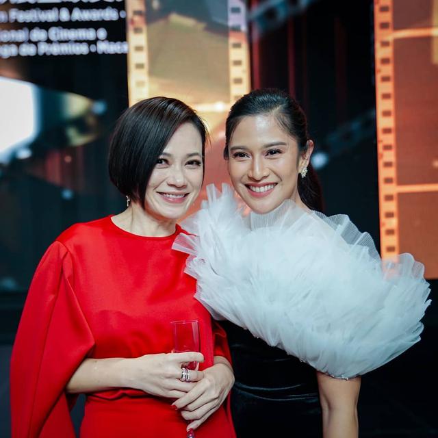 Dian Sastrowardoyo. (@therealdisastr/ https://www.instagram.com/p/B56gapnhbDS/)