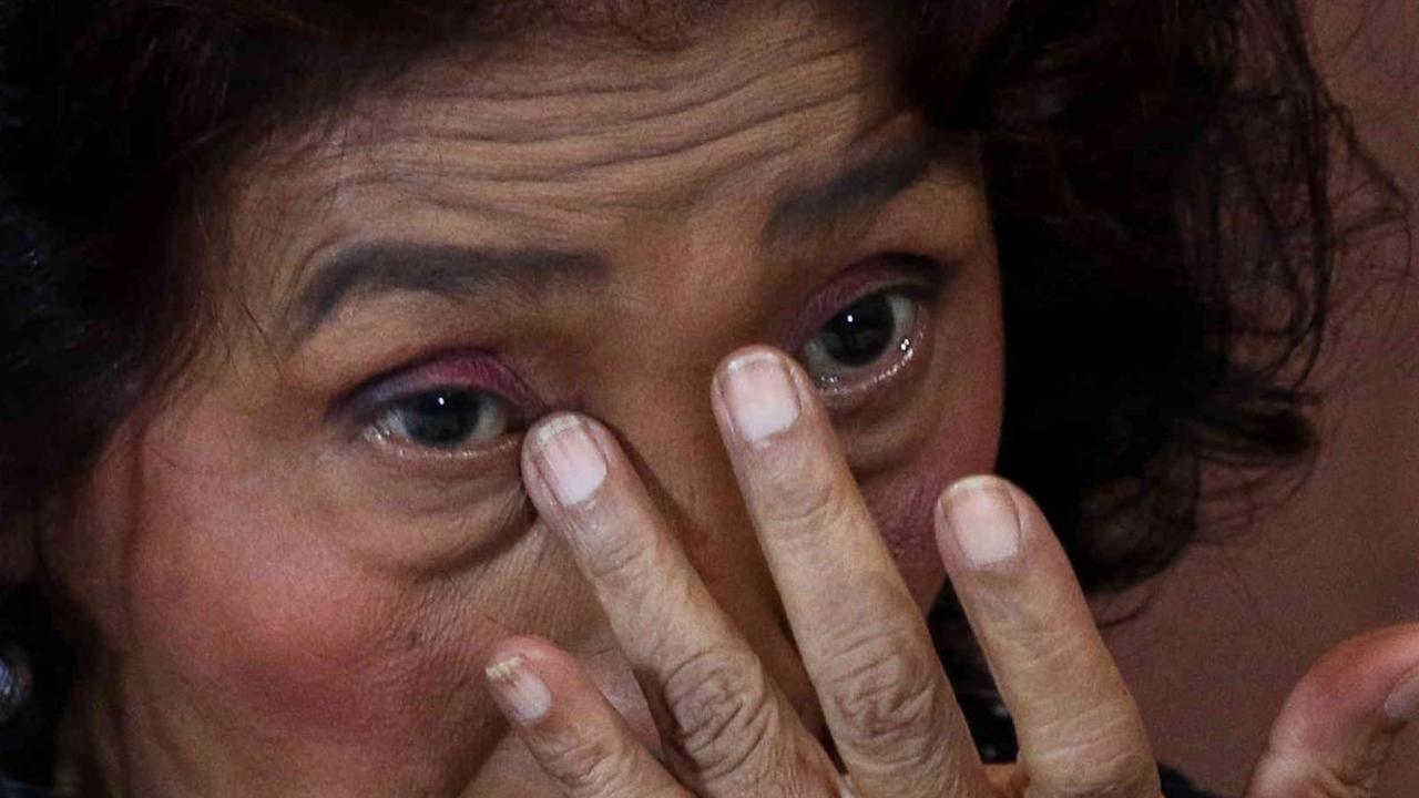 Tangis Susi Pudjiastuti Lihat Video Siswi Dipotong Rambutnya sama Guru 'Jahat Sekali