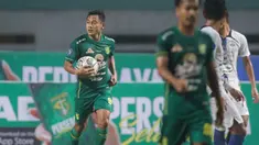 Ketajaman pemain lokal di BRI Liga 1 musim 2021/2022 mampu ditampilkan oleh striker naturalisasi Ilija Spasojevic. Ia menjadi pemain lokal tertajam sekaligus mampu menyabet gelar top skor menyisihkan para legiun asing. Pemain lokal lainnya? simak uraiannya. (Bola.com/Bagaskara Lazuardi)