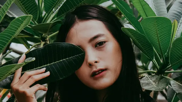 perempuan sedih