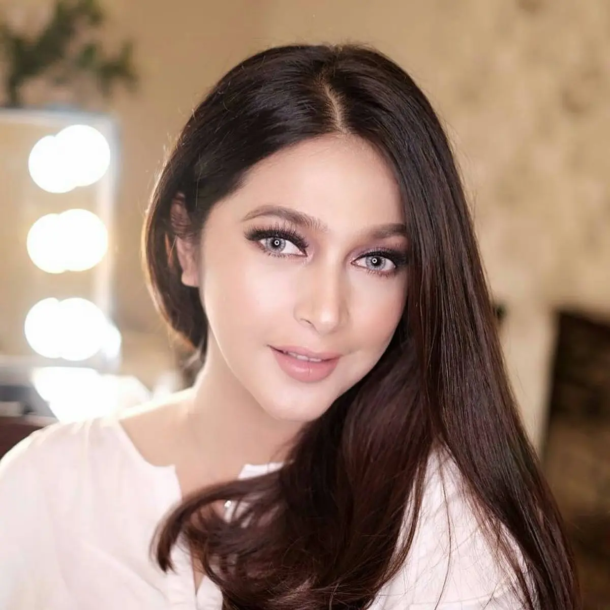 10 Artis Cantik Berdarah Arab yang Cantik Memesona, Mata Indah dan Hidung  Mancung Jadi Perhatian - Entertainment Fimela.com