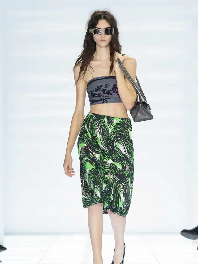 The Skirt, Puluhan Intpretasi Prada Terhadap Rok di Milan Fashion Week 2027
