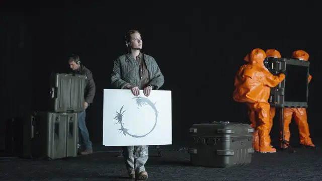 Amy Adams dalam film Arrival. (Foto: Dok. Sony Pictures Releasing International/ Stage 6 Films/ IMDb)