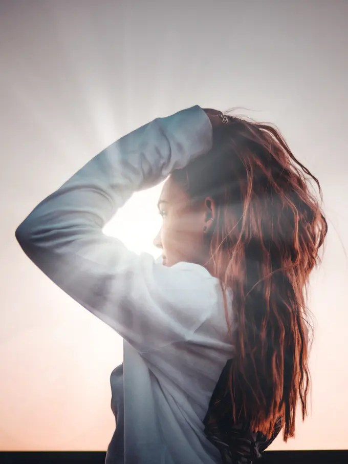 Dampak buruk sinar UV matahari terhadap rambut