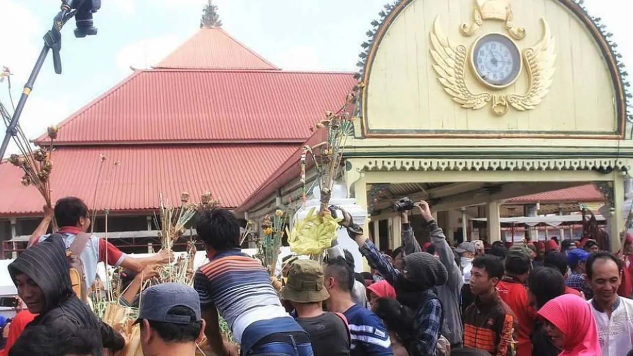 6 Fakta Menarik Masjid Gedhe Kauman Yogyakarta yang Melambangkan Budaya ...