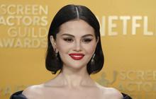 Potret Selena Gomez Tampil Bergincu Merah di SAG Awards 2025, Dinilai Persis Snow White