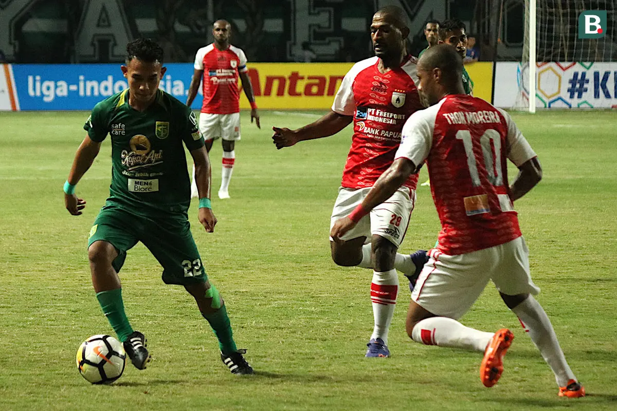 Persebaya Surabaya vs Persipura Jayapura