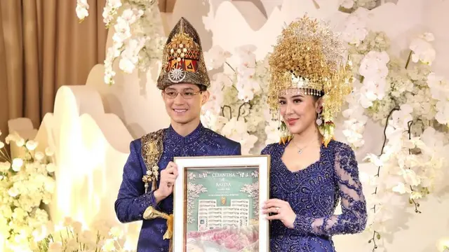 Teuku Rassya Resmi Menikah dengan Cleantha Islan pakai baju adat Aceh. [@agusyudhoyono]