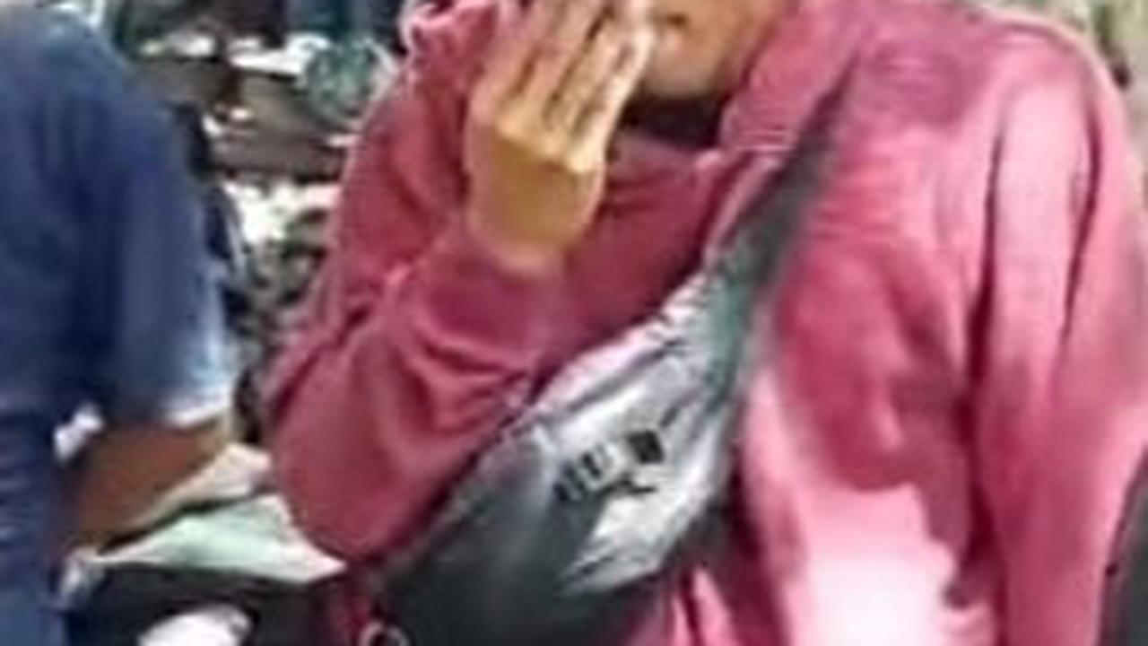 Viral Warga Bentangkan Spanduk Dukung Ganjar Saat Jokowi di Gunungkidul