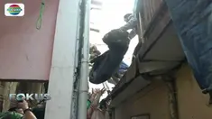 Para korban kebakaran diduga terjebak saat api dan kepulan asap mengepung rumah mereka.