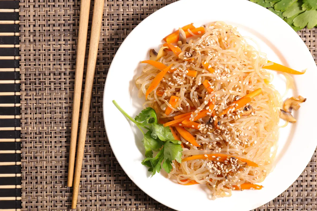 mie shirataki wortel
