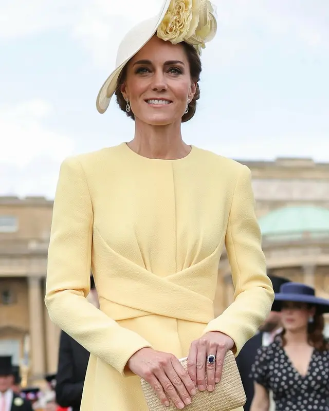 3. Kate Middleton Lanjutkan Warisan Diana dengan Tampilan Elegan di Istana Buckingham