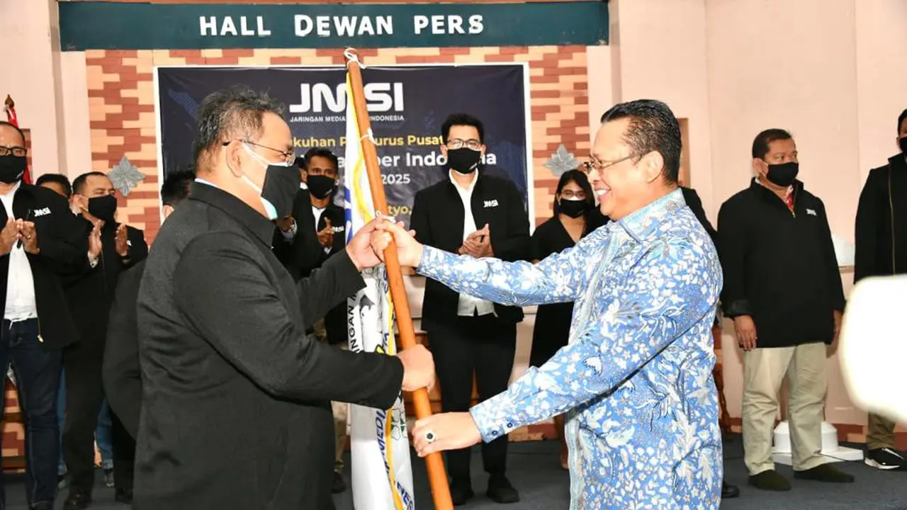 Lantik PP JMSI, Ketua MPR Ingatkan Bahaya Informasi Hoax Pandemi Covid-19