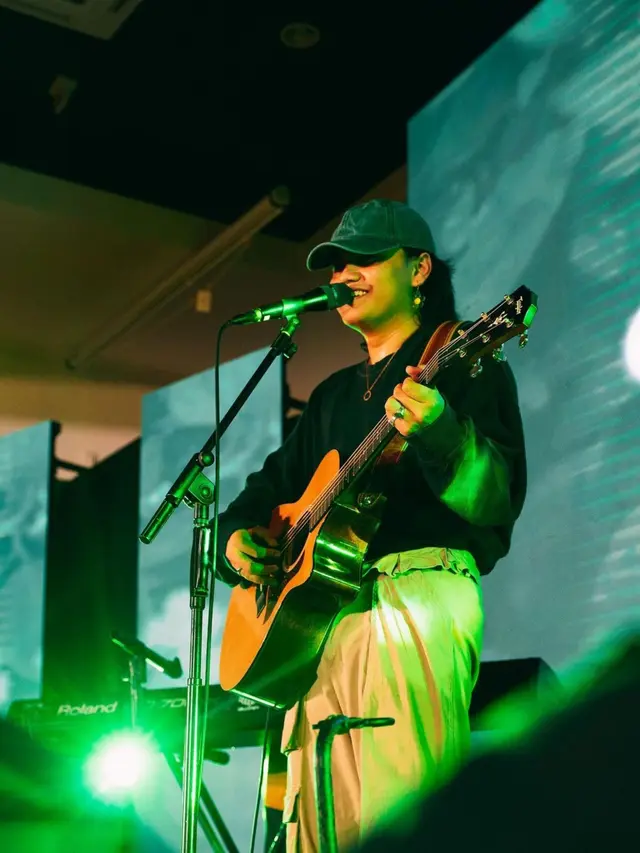 FOTO: Gaya Gangga Kusuma Saat Kenakan Topi, Tampil Stylish