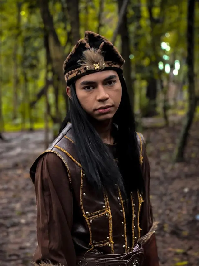 Main Drama Kolosal, Ini 7 Potret Dimas Ahmad saat Jadi Pendekar