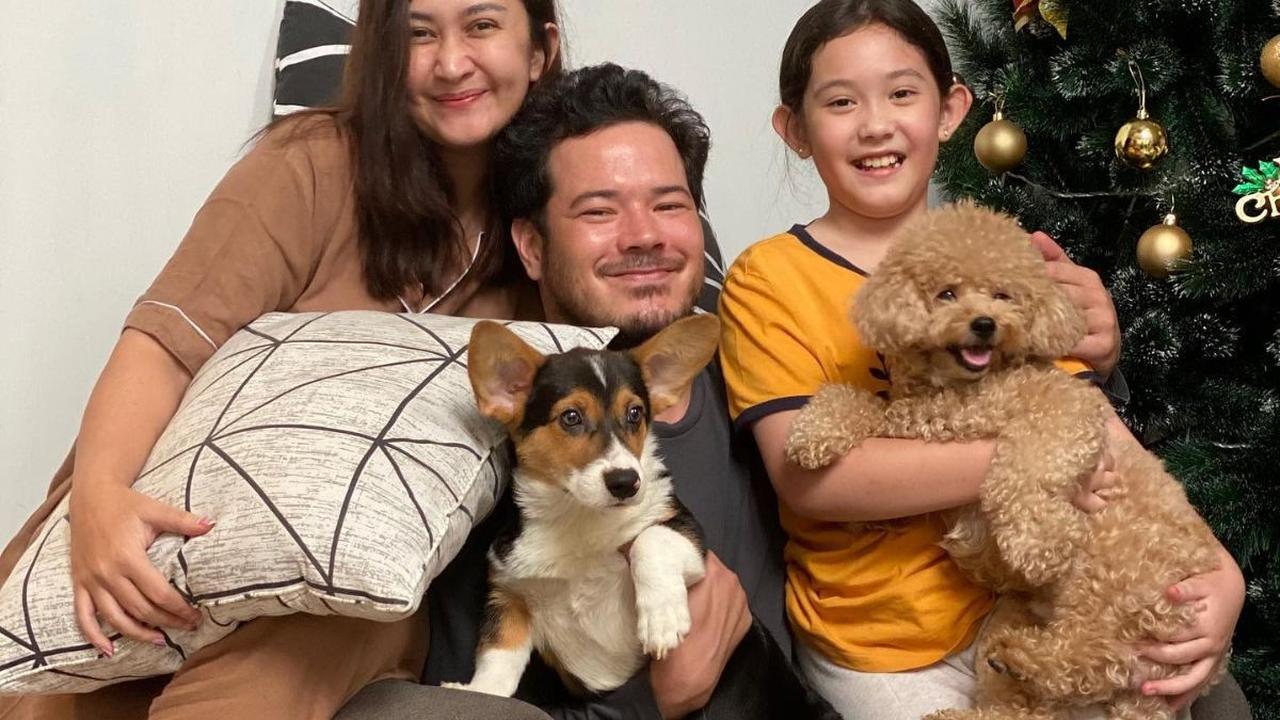 Nafa Urbach dan Zack Lee sepakat untuk tidak melihat masa lalu. Keduanya ingin menjadi orang tua yang utuh buat Mikhaela.