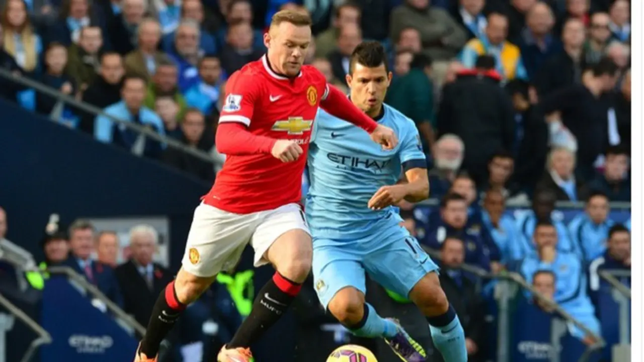 Sergio Berhadapan dengan Wayne Rooney. Sumber Foto: London Evening Standard