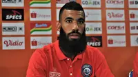 Sylvano Comvalius Jadi Andalan Arema saat Meladeni Persipura