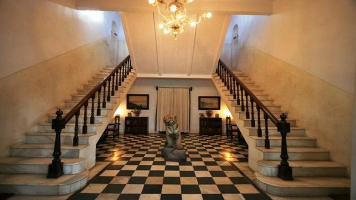 Potret Megahnya Rumah Saif Ali Khan Suami Kareena Kapoor, Sempat Jadi Hotel hingga Rebutan dengan Pemerintah