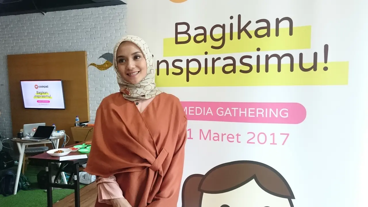 Curhatan Enno Lerian Tentang Memasak untuk Keluarga