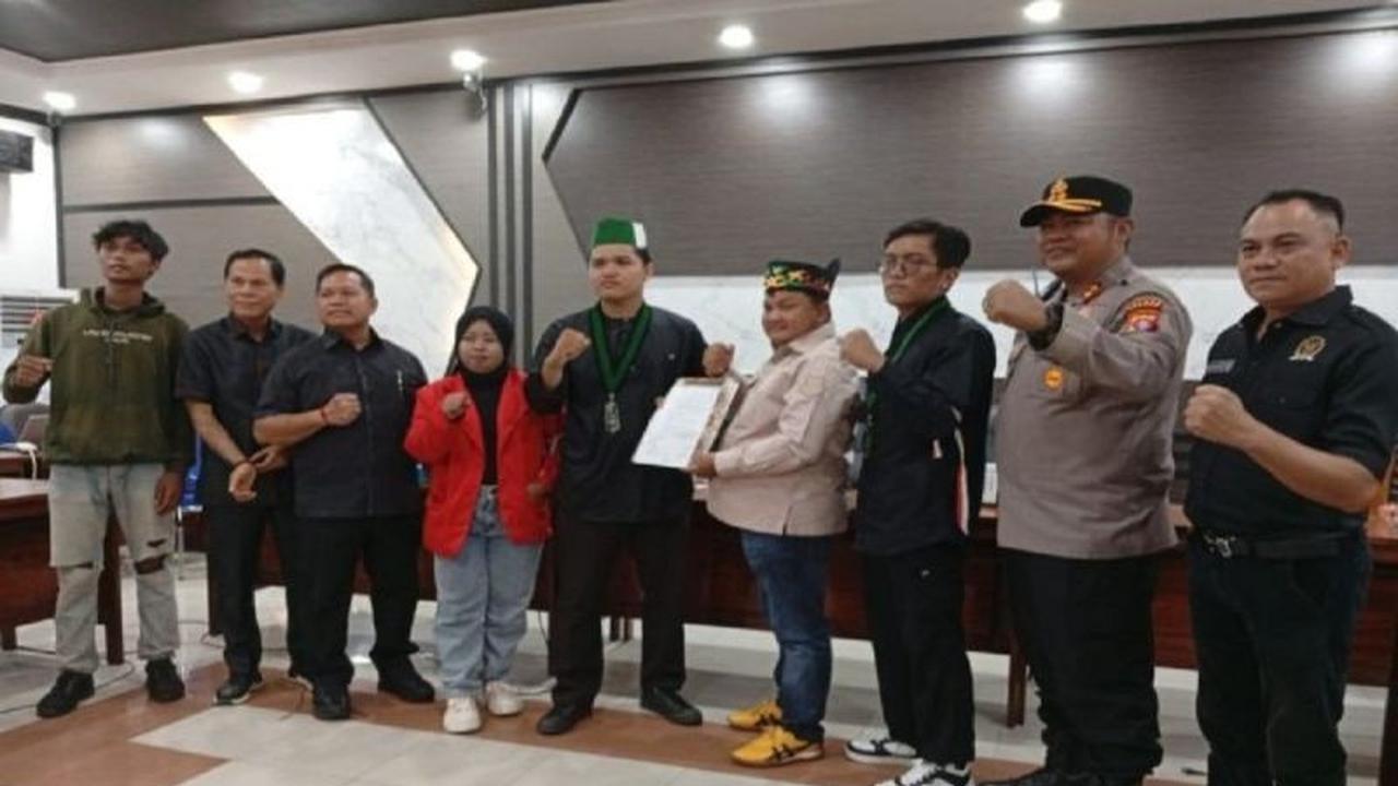 DPRD Kapuas Kawal Aspirasi, Ternyata Ada 10 Tuntutan Mahasiswa yang Siap Dikawal!