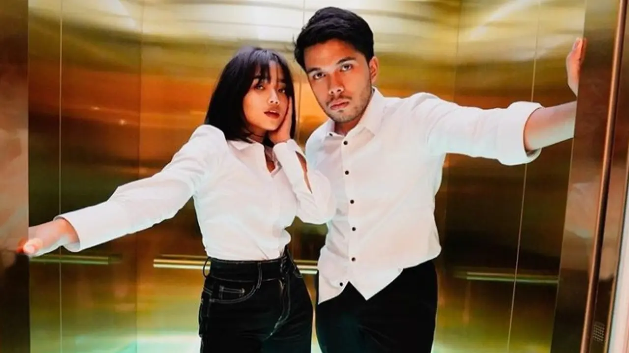 Kasih Cincin ke Fuji, Thariq Halilintar Resmi Lamar Fuji? - Ragam Bola.com