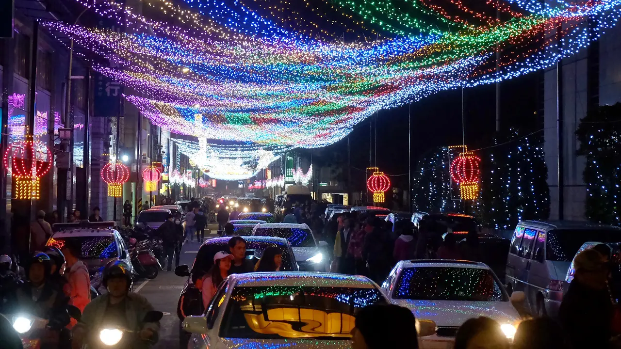 Usai Perayaan Imlek Kota Taipei Dihiasi Warna-warni Lentera